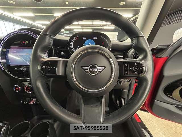 Bmw MINI 2022-01 8883912-19