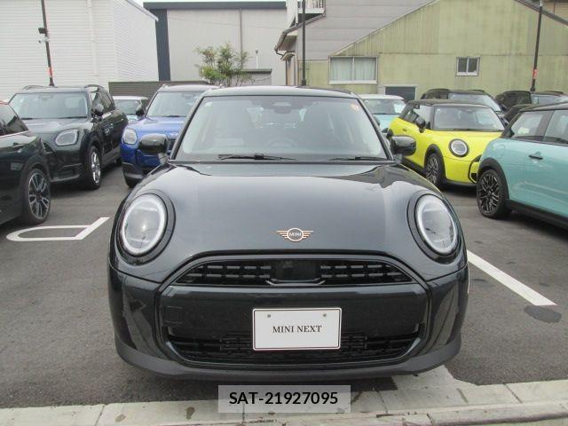 Bmw MINI 2025-03 3379443-1