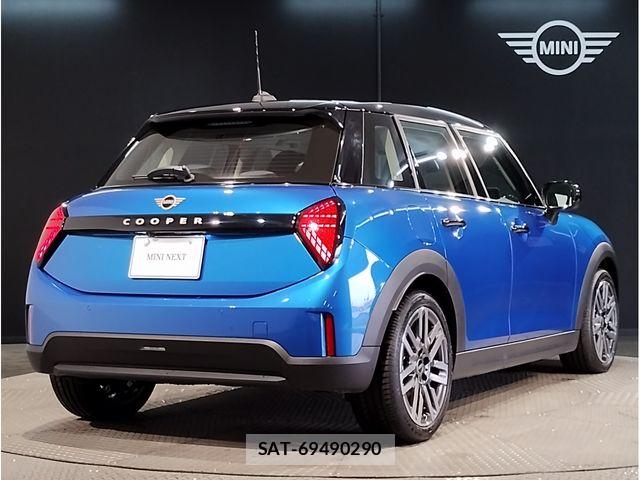 Bmw MINI 2025-06 4968214-2