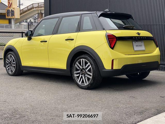 Bmw MINI 2025-05 4968141-6
