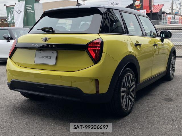 Bmw MINI 2025-05 4968141-8