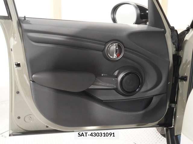 Bmw MINI 2020-03 6013030-13