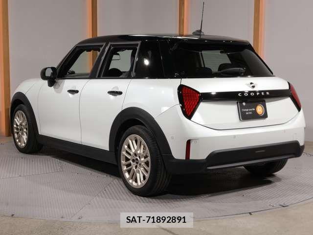 Bmw MINI 2025-02 6013024-10