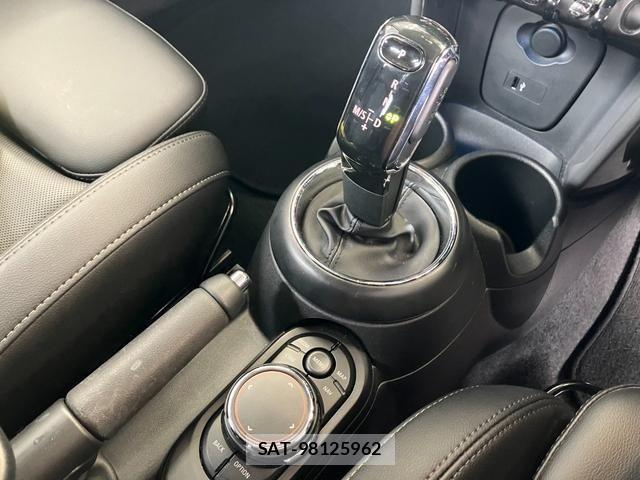 Bmw MINI 2019-02 6216901-19