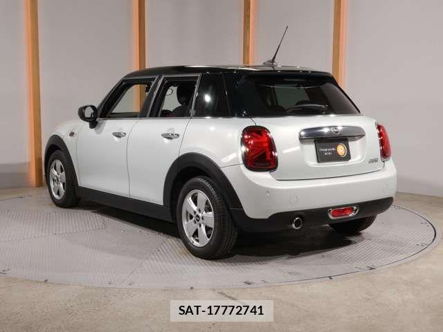 Bmw MINI 2021-04 6613256-9