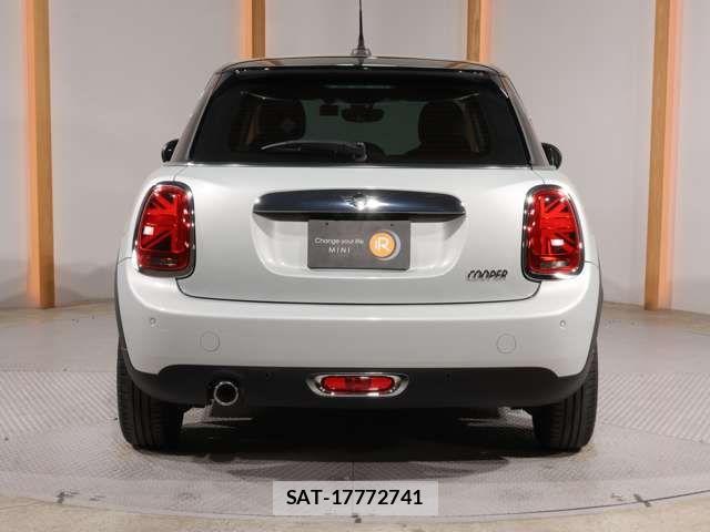 Bmw MINI 2021-04 6613256-8
