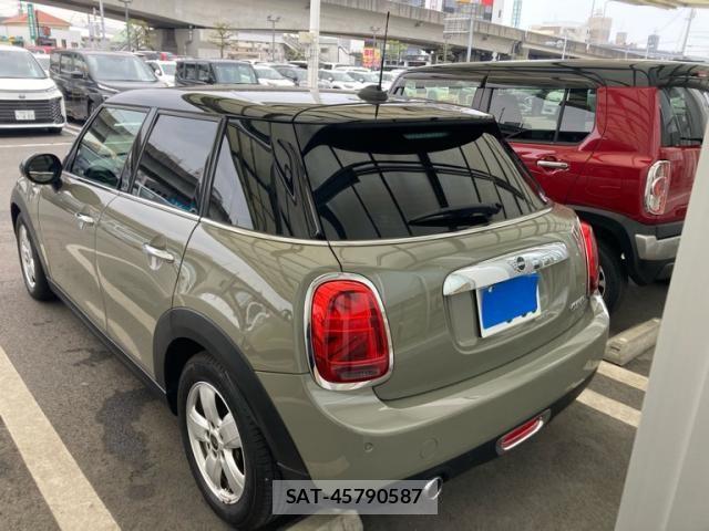 Bmw MINI 2019-08 6672488-4