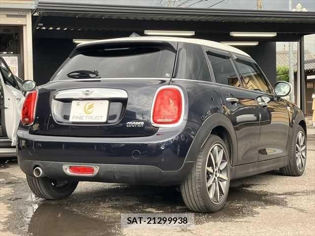 Bmw MINI 2020-08 7020895-16