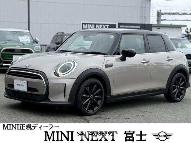 Bmw MINI 2022-04 7221773-0
