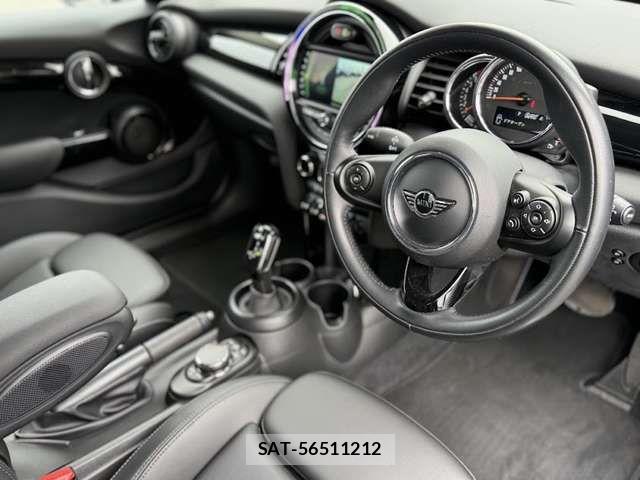Bmw MINI 2019-04 7218059-7