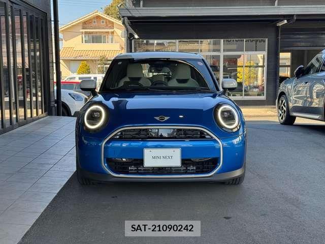 Bmw MINI 2025-08 7221781-1