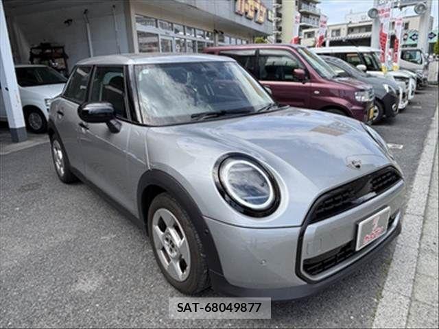 Bmw MINI 2024-11 7221779-13