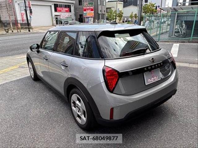Bmw MINI 2024-11 7221779-16