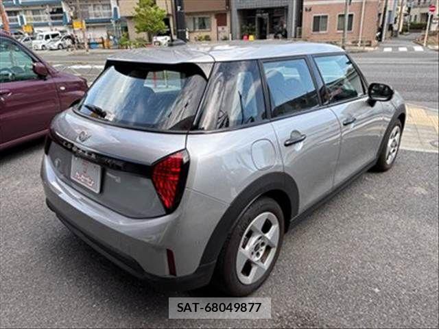 Bmw MINI 2024-11 7221779-2