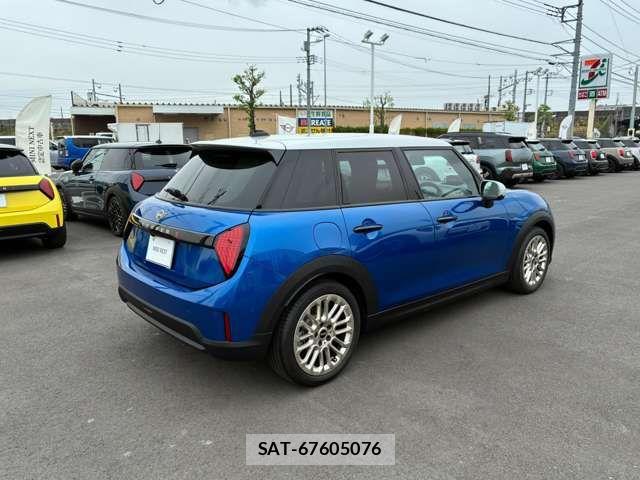 Bmw MINI 2026-01 7328381-4