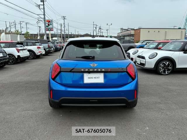 Bmw MINI 2026-01 7328381-5