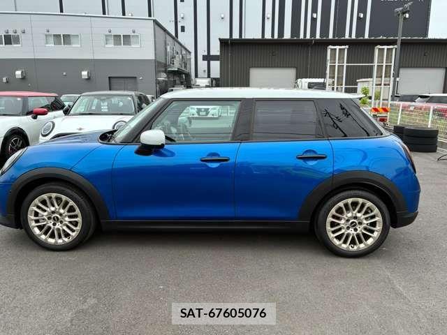 Bmw MINI 2026-01 7328381-7