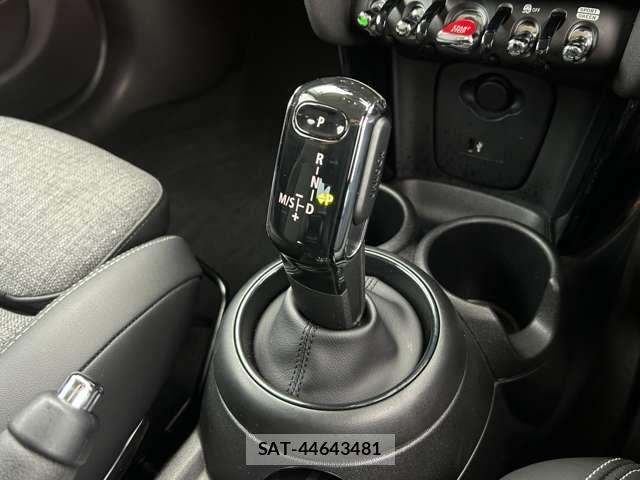 Bmw MINI 2022-03 7328383-10