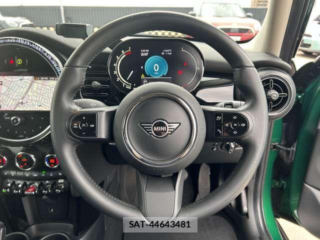 Bmw MINI 2022-03 7328383-18