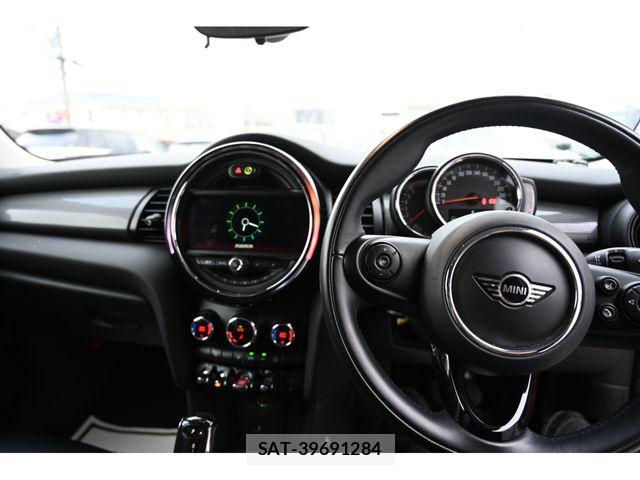 Bmw MINI 2018-11 7328387-23
