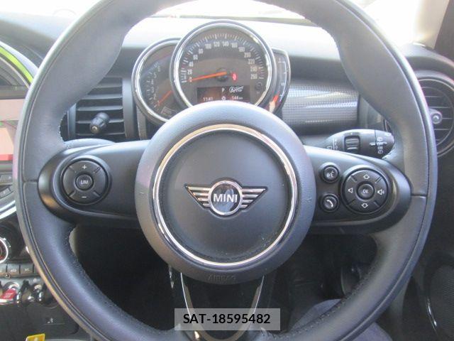 Bmw MINI 2020-12 7358753-18