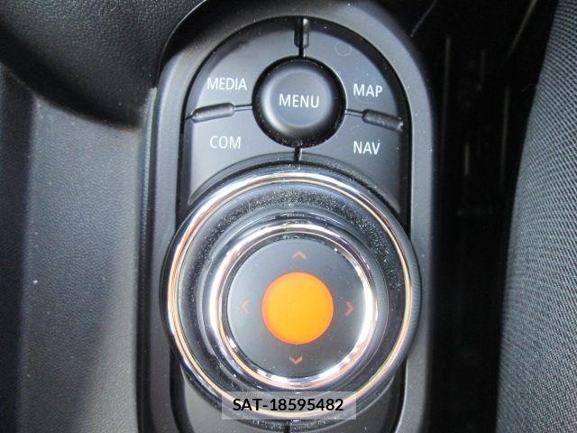 Bmw MINI 2020-12 7358753-25