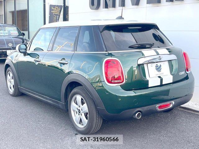 Bmw MINI 2018-11 7358751-17