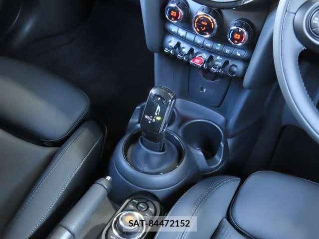 Bmw MINI 2020-03 7455802-16