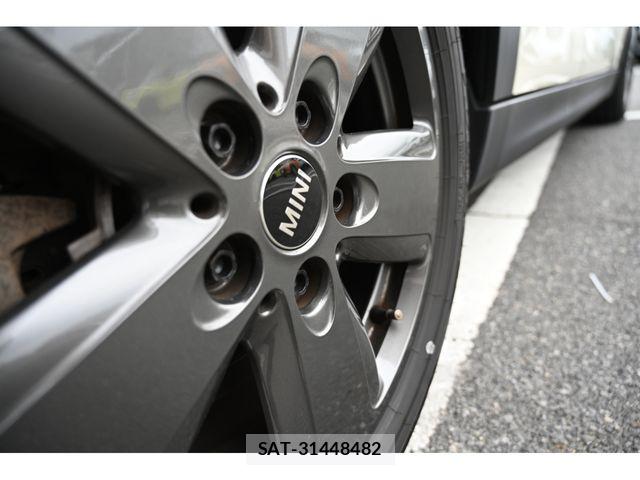 Bmw MINI 2022-10 7455803-12