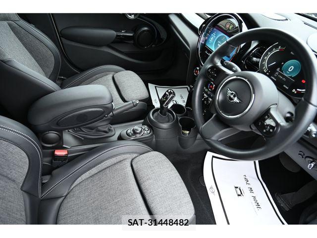 Bmw MINI 2022-10 7455803-16