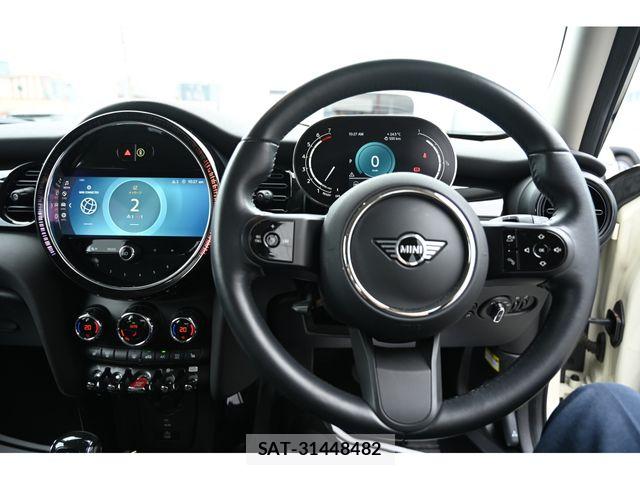 Bmw MINI 2022-10 7455803-19