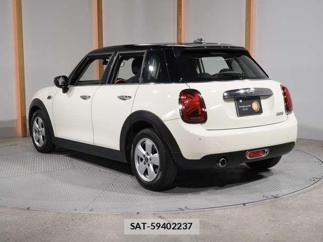 Bmw MINI 2020-04 7501528-9