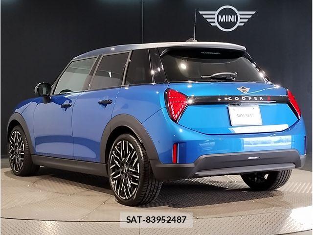 Bmw MINI 2024-10 7618088-3