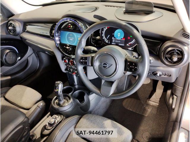 Bmw MINI 2023-04 7725682-14