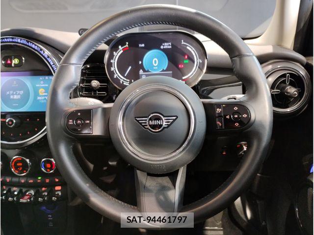 Bmw MINI 2023-04 7725682-15