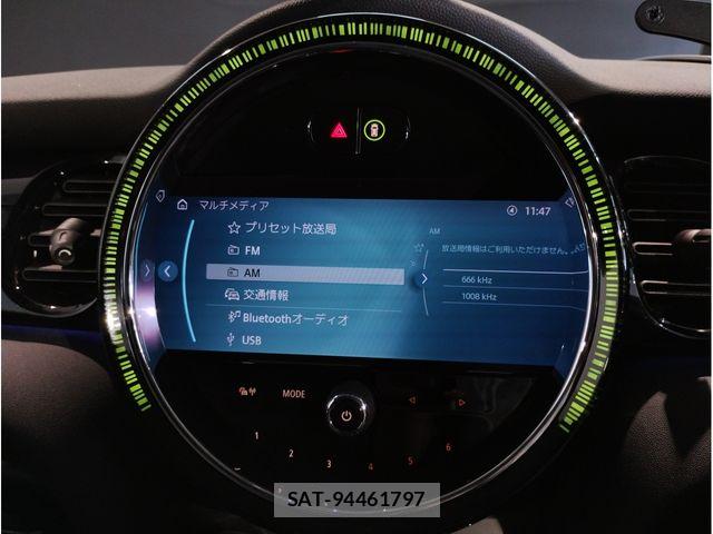 Bmw MINI 2023-04 7725682-17