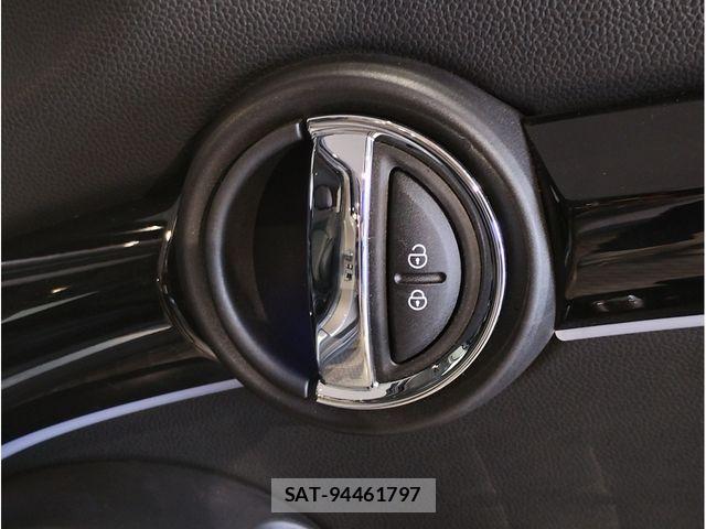 Bmw MINI 2023-04 7725682-21