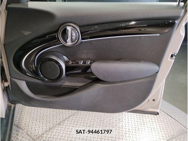 Bmw MINI 2023-04 7725682-28