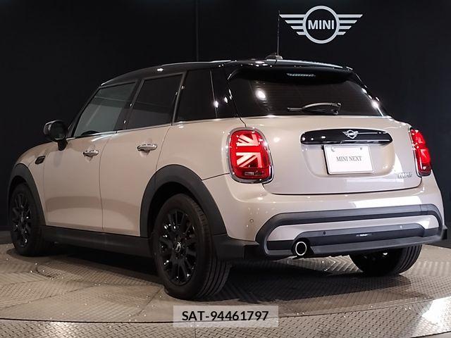 Bmw MINI 2023-04 7725682-6