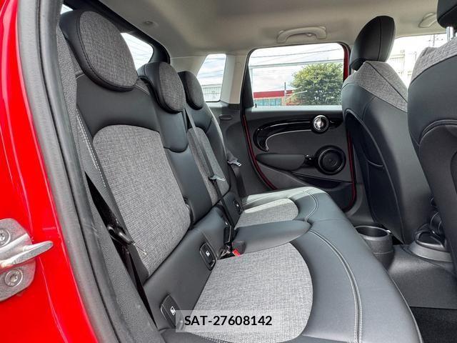 Bmw MINI 2022-04 7725689-18
