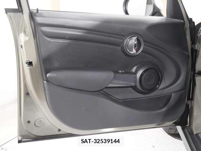 Bmw MINI 2019-04 7725696-13