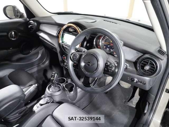 Bmw MINI 2019-04 7725696-15