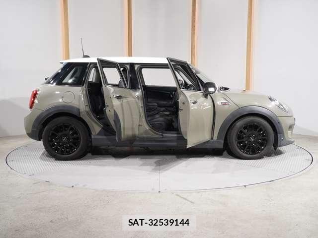 Bmw MINI 2019-04 7725696-23