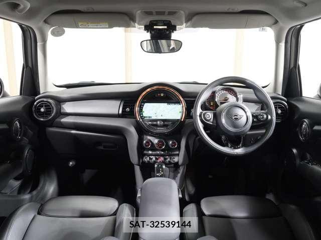 Bmw MINI 2019-04 7725696-2