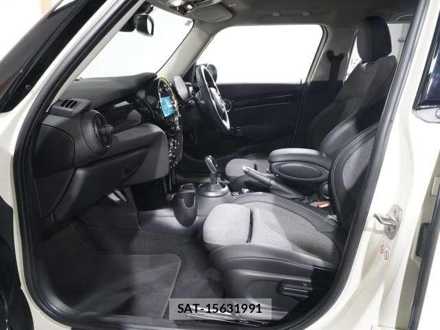 Bmw MINI 2022-07 7787037-9