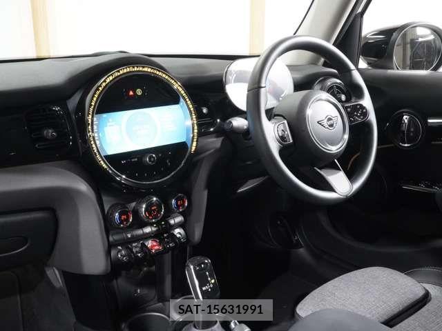 Bmw MINI 2022-07 7787037-15
