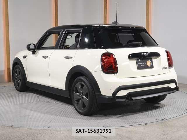 Bmw MINI 2022-07 7787037-1