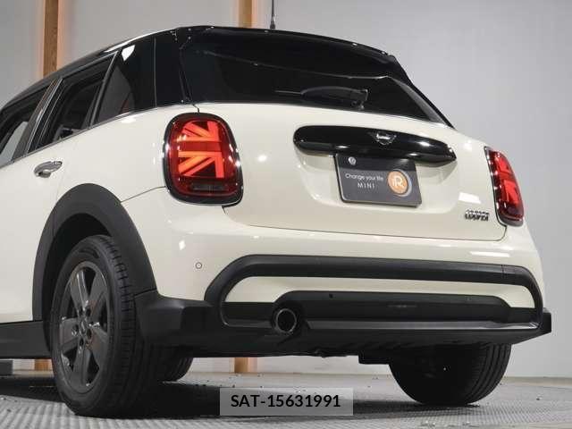 Bmw MINI 2022-07 7787037-23