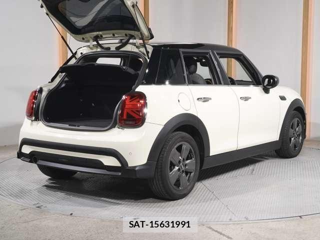 Bmw MINI 2022-07 7787037-25