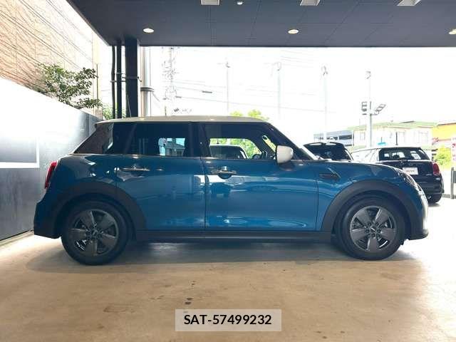 Bmw MINI 2021-11 7787034-10